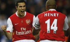 开云体育直播-浓眉完美统治禁区，公牛主场难阻太阳西升之势