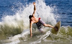 开云体育app-萨内独舞华沙夜，个人能力完全展现，波兰收割雷恩背后的战术启示