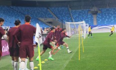 开云体育APP下载-场面火爆，球员拼尽全力争取胜利