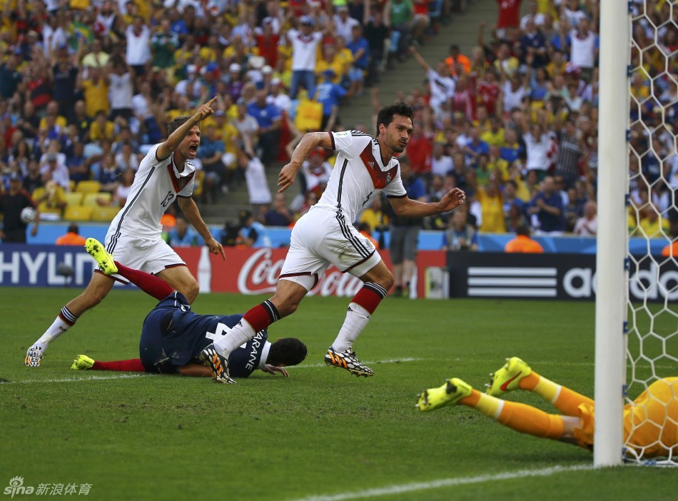 包含莱比锡红牛绝杀德国，阿什拉夫高光表现的词条