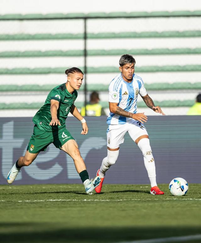 南特客场战胜里尔,取得胜利 南特客场战胜里尔,取得胜利