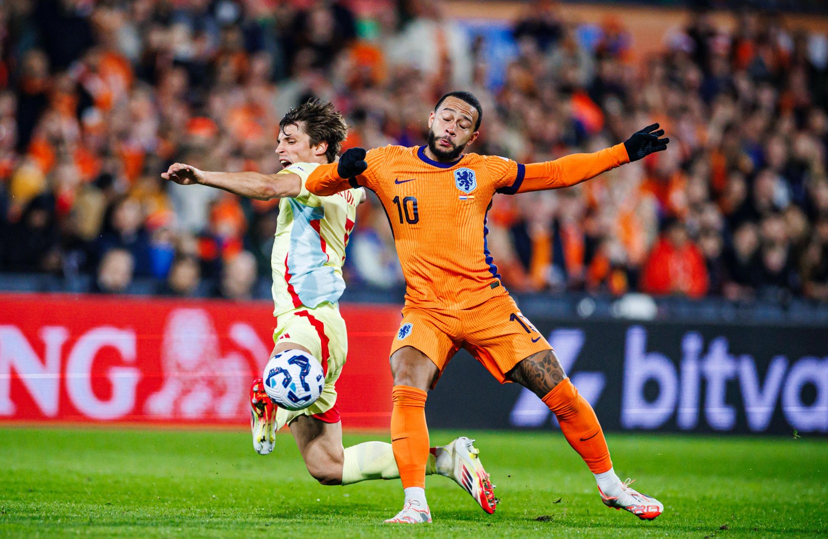 包含西班牙队惨遭淘汰，再战之路漫长的词条