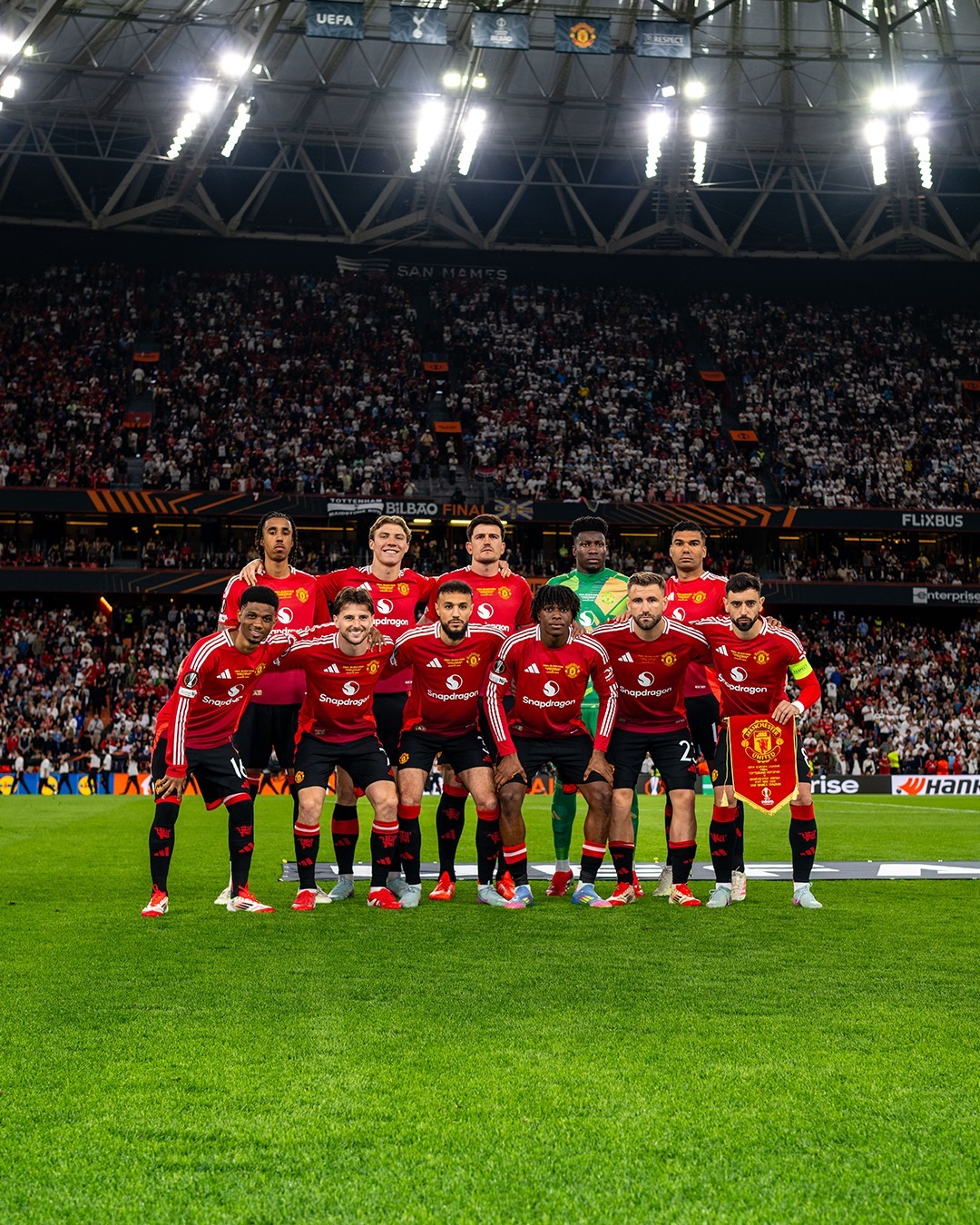 关于曼联客场凯旋，强势崛起冲击榜首的信息