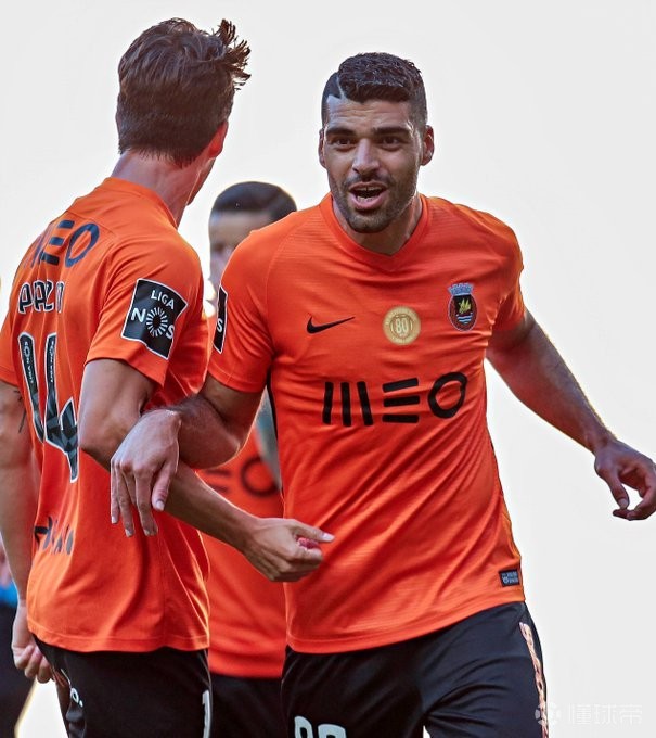 法国队力克韩国队,波尔刷新纪录 法国队力克韩国队,波尔刷新纪录