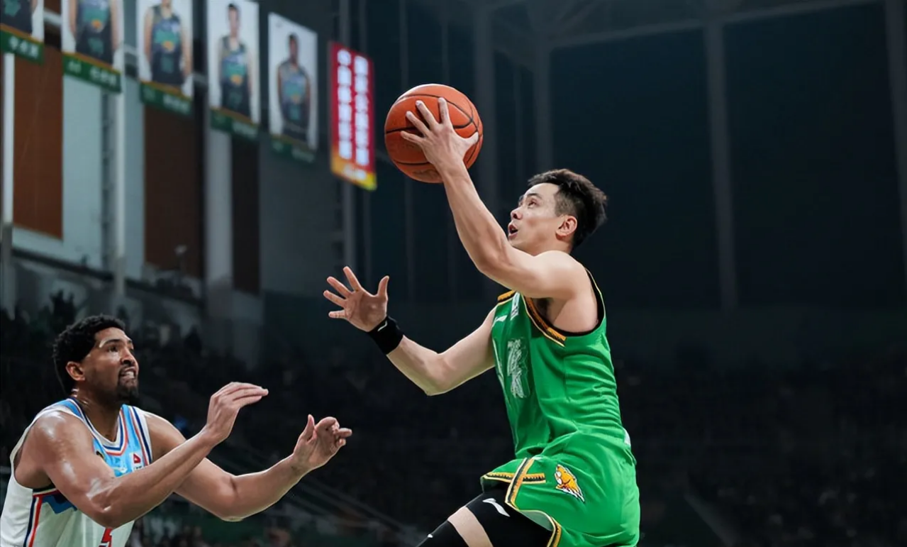 篮网完胜凯尔特人，赵继伟点燃赛场