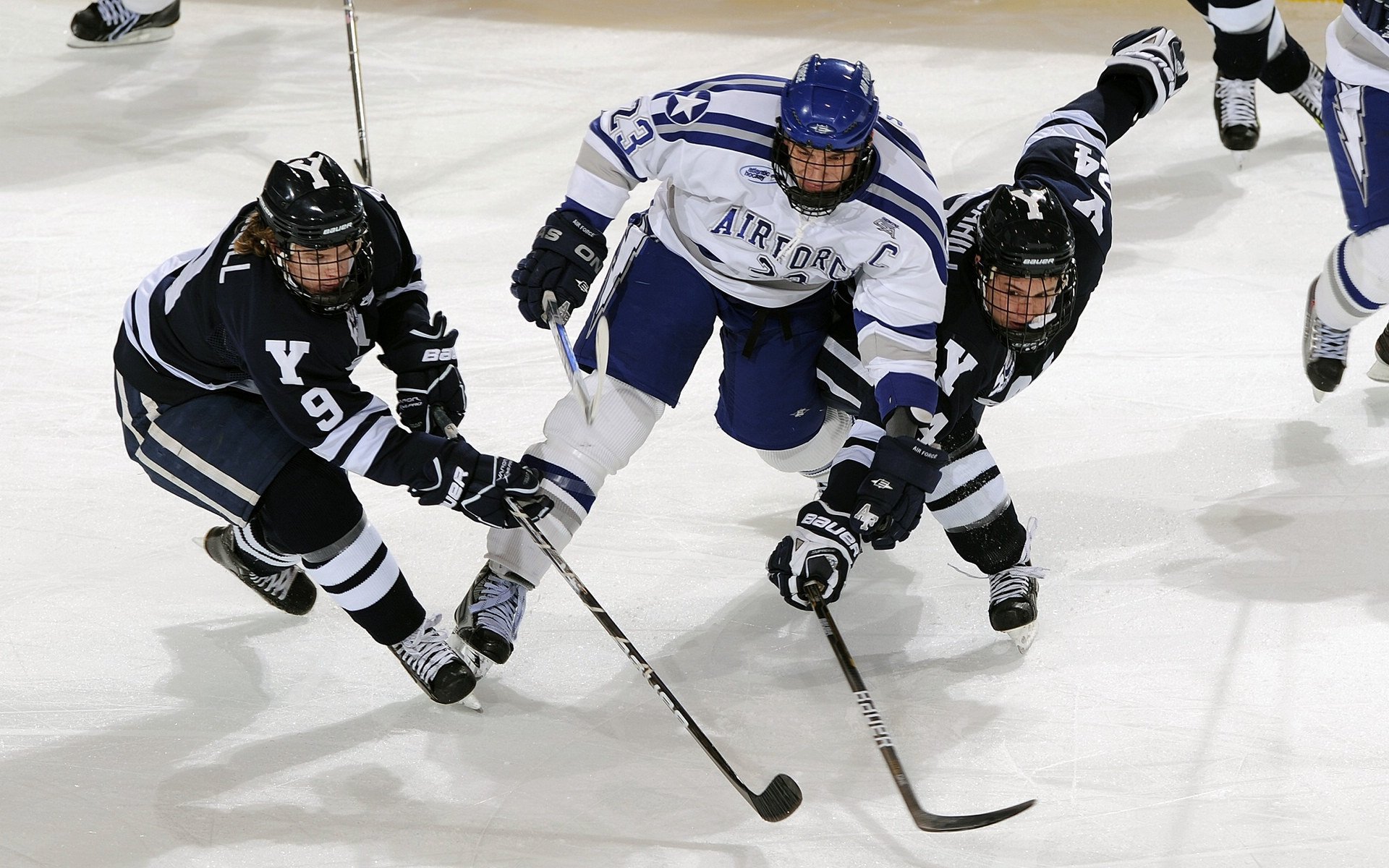 F1街道赛之夜,福克斯的教科书级表现如何重新定义赛道智慧