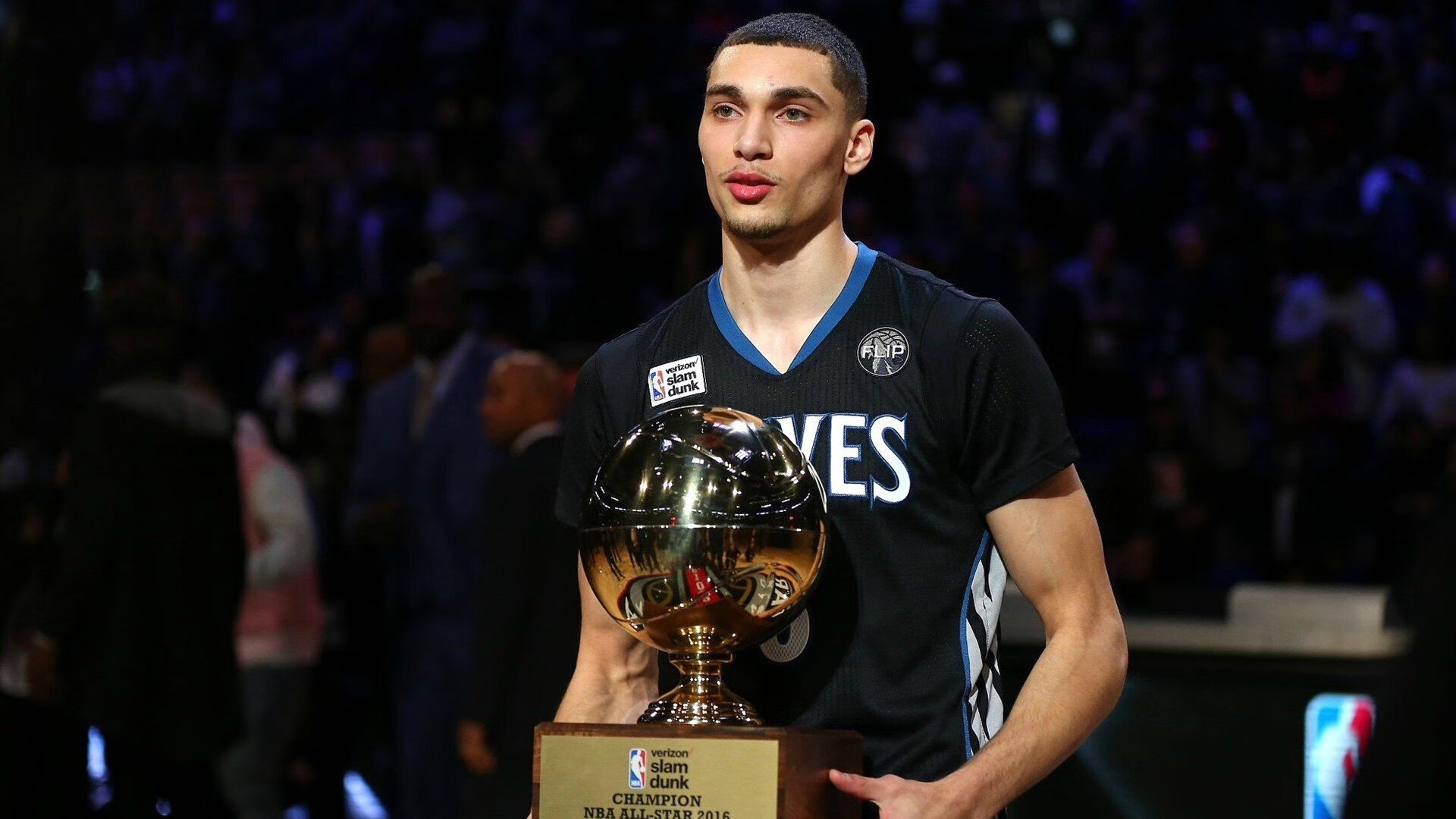 赛道与球场的交响,维斯塔潘的爵士节奏如何击溃76人式防守