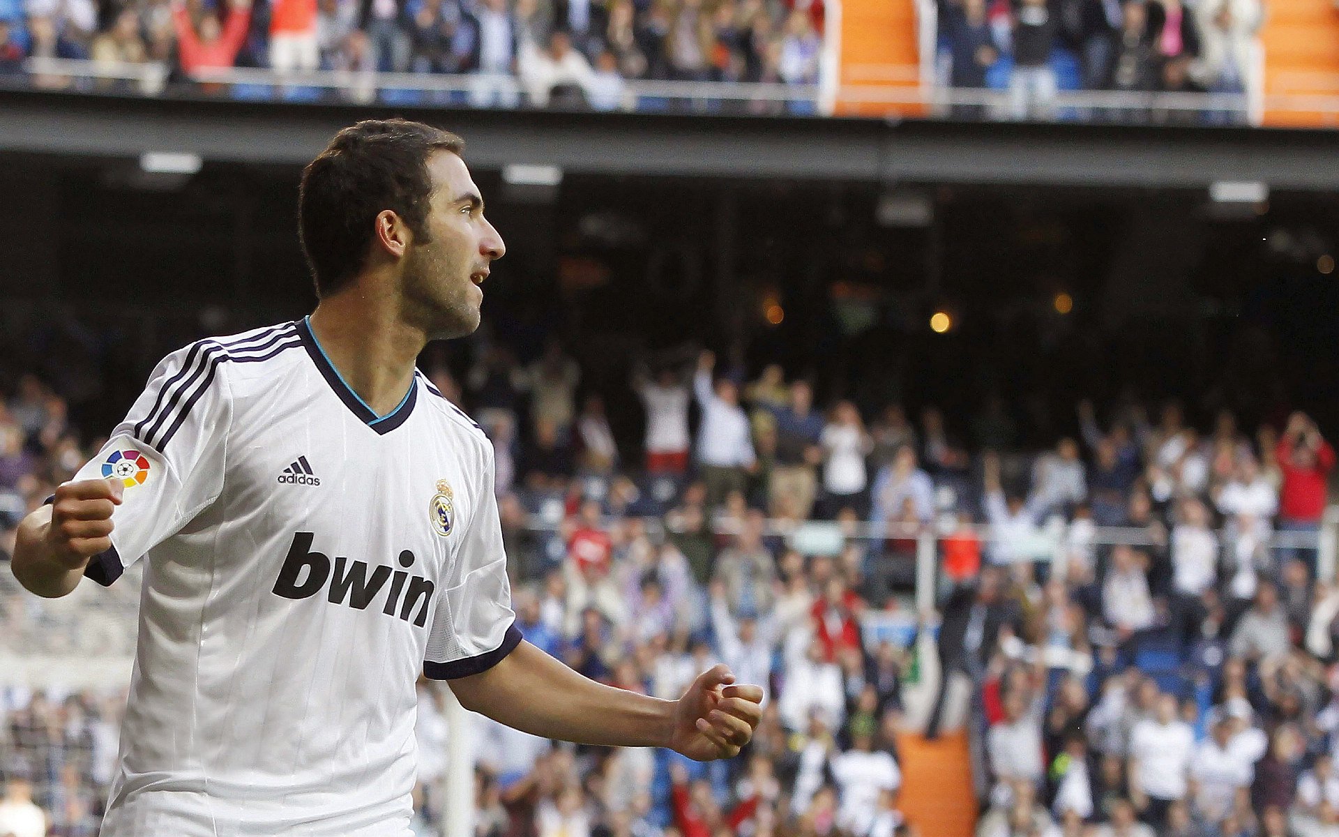 爵士力克雄鹿，库里状态火热，当团队篮球遇上个人英雄主义