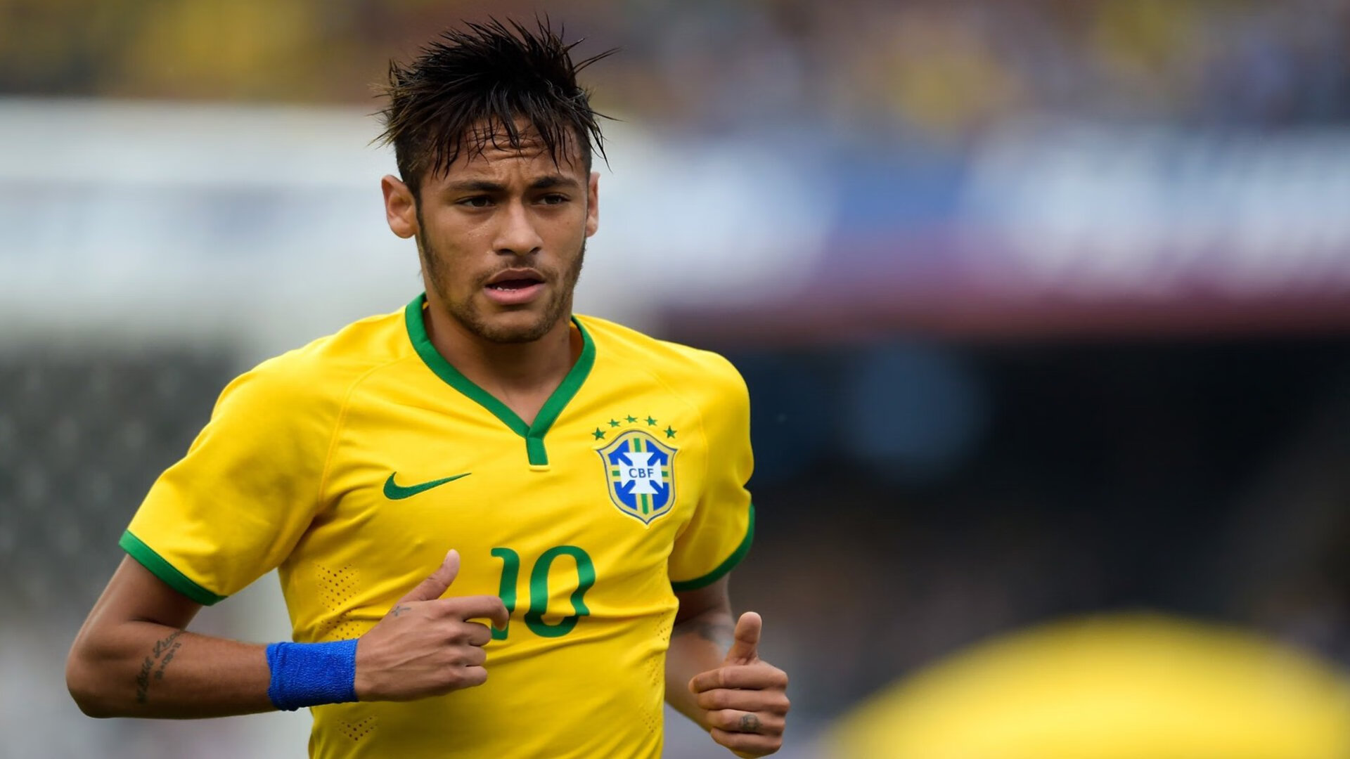 黄喜灿带动全队节奏，法国淘汰赛过关牙买加，一场战术与意志的较量